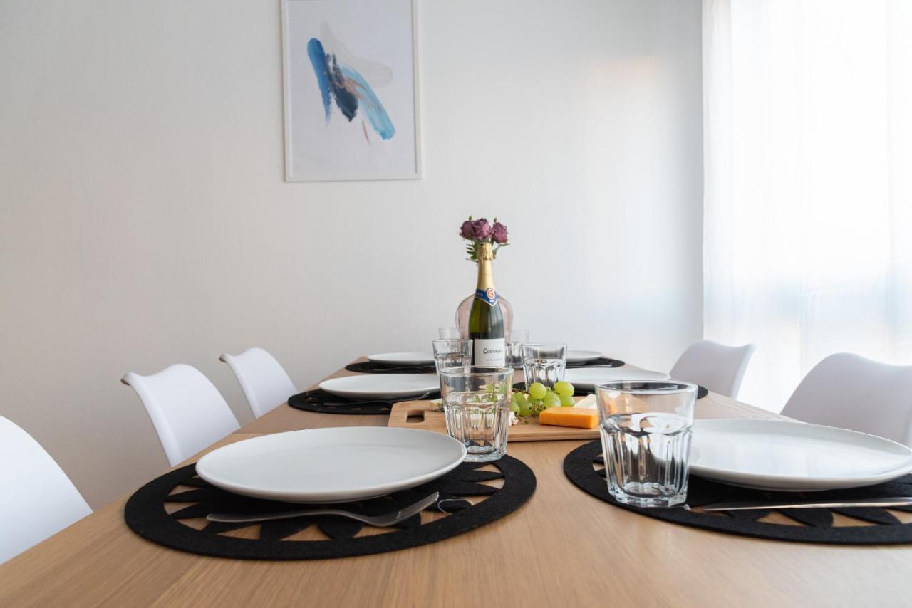 Amplia Vivienda Con Garaje Apartment Vigo Exterior photo