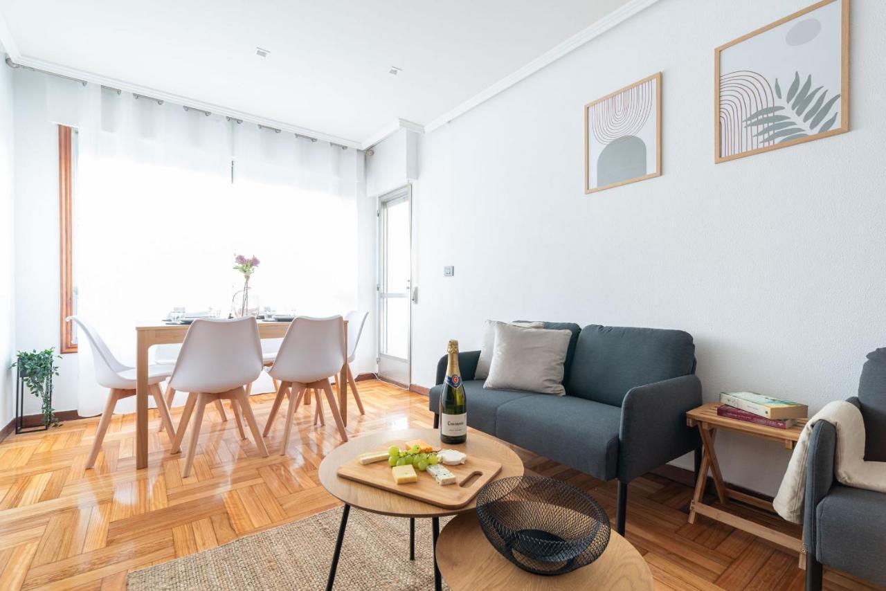 Amplia Vivienda Con Garaje Apartment Vigo Exterior photo