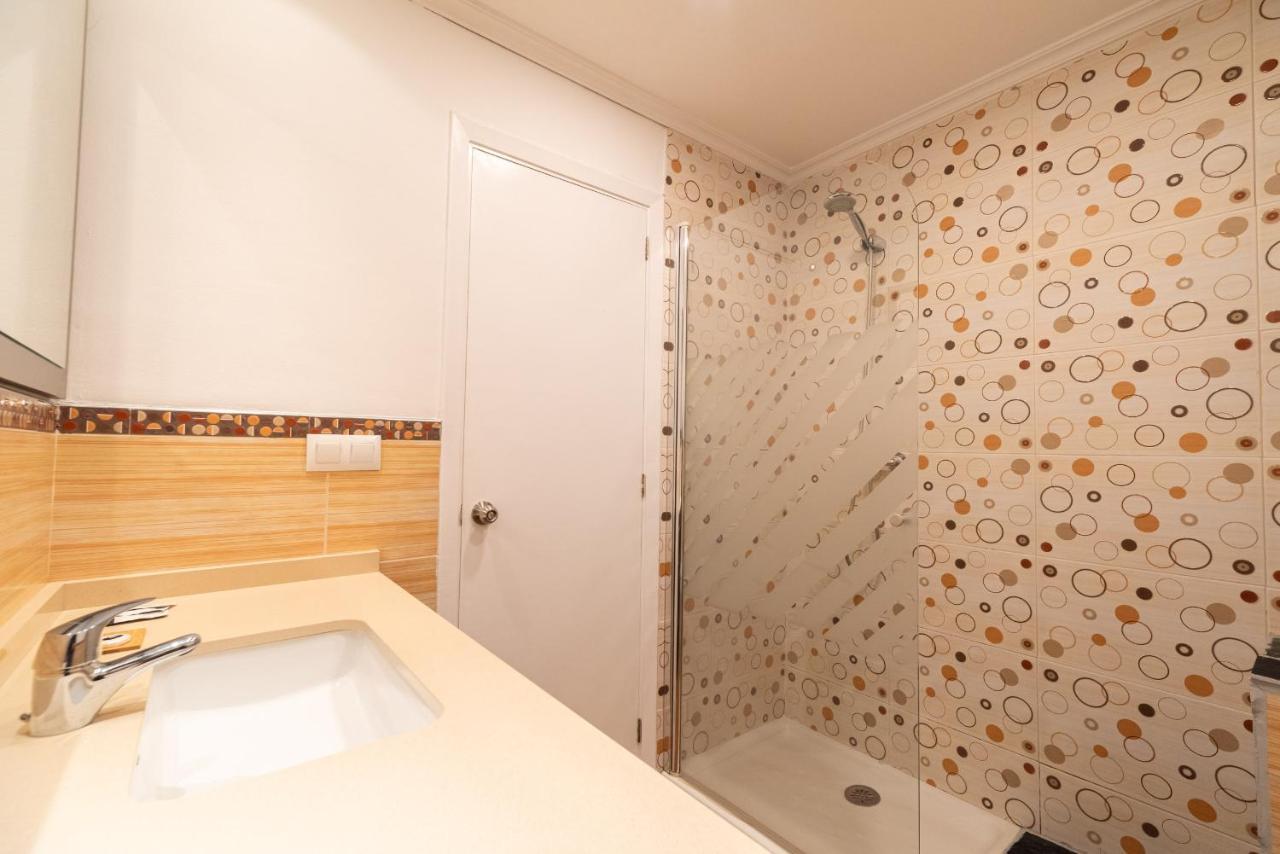 Amplia Vivienda Con Garaje Apartment Vigo Exterior photo