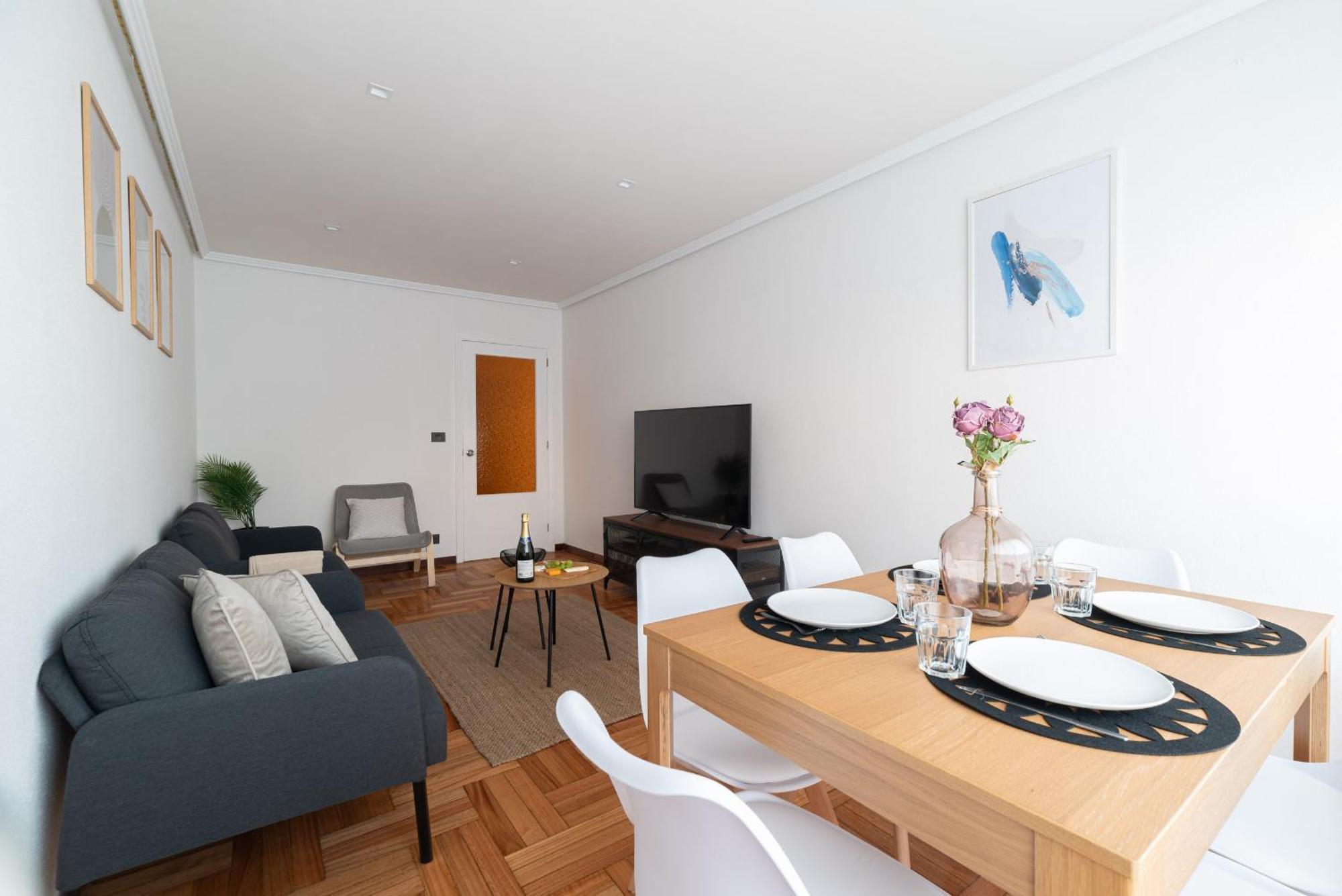 Amplia Vivienda Con Garaje Apartment Vigo Exterior photo